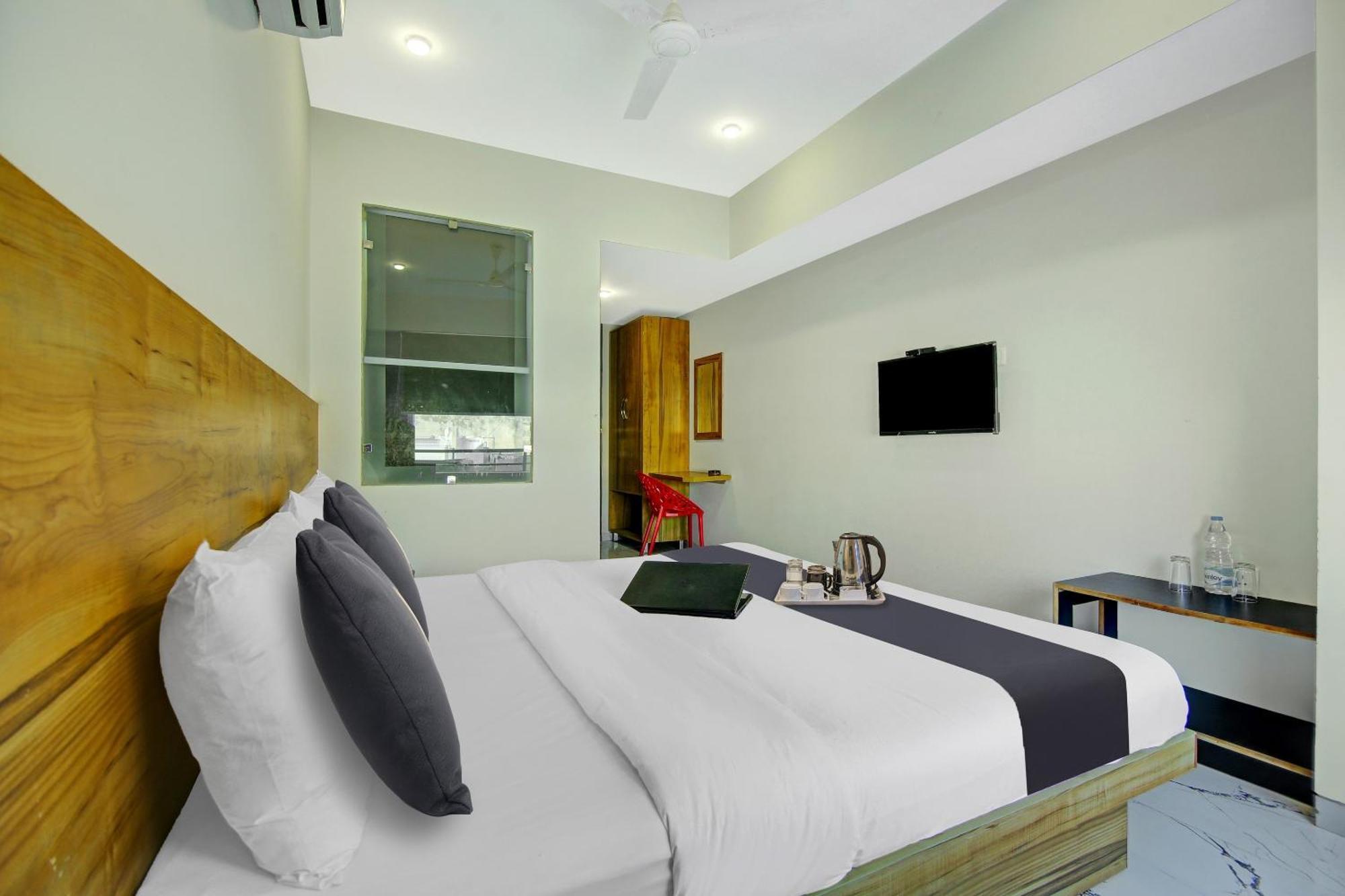 Super Townhouse Geetanjali Inn 古尔冈 外观 照片