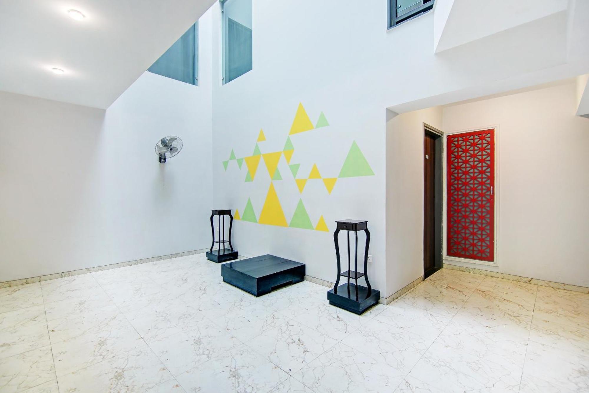 Super Townhouse Geetanjali Inn 古尔冈 外观 照片