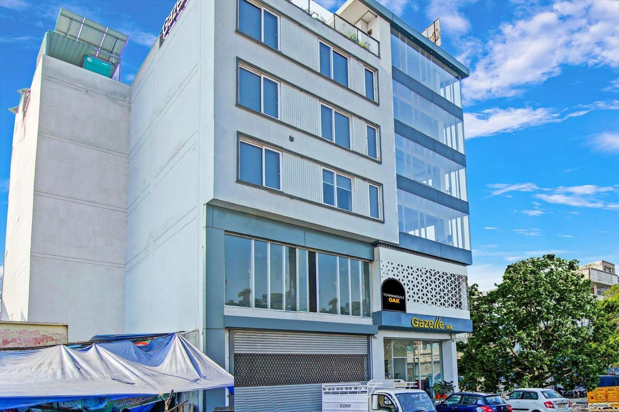 Super Townhouse Geetanjali Inn 古尔冈 外观 照片