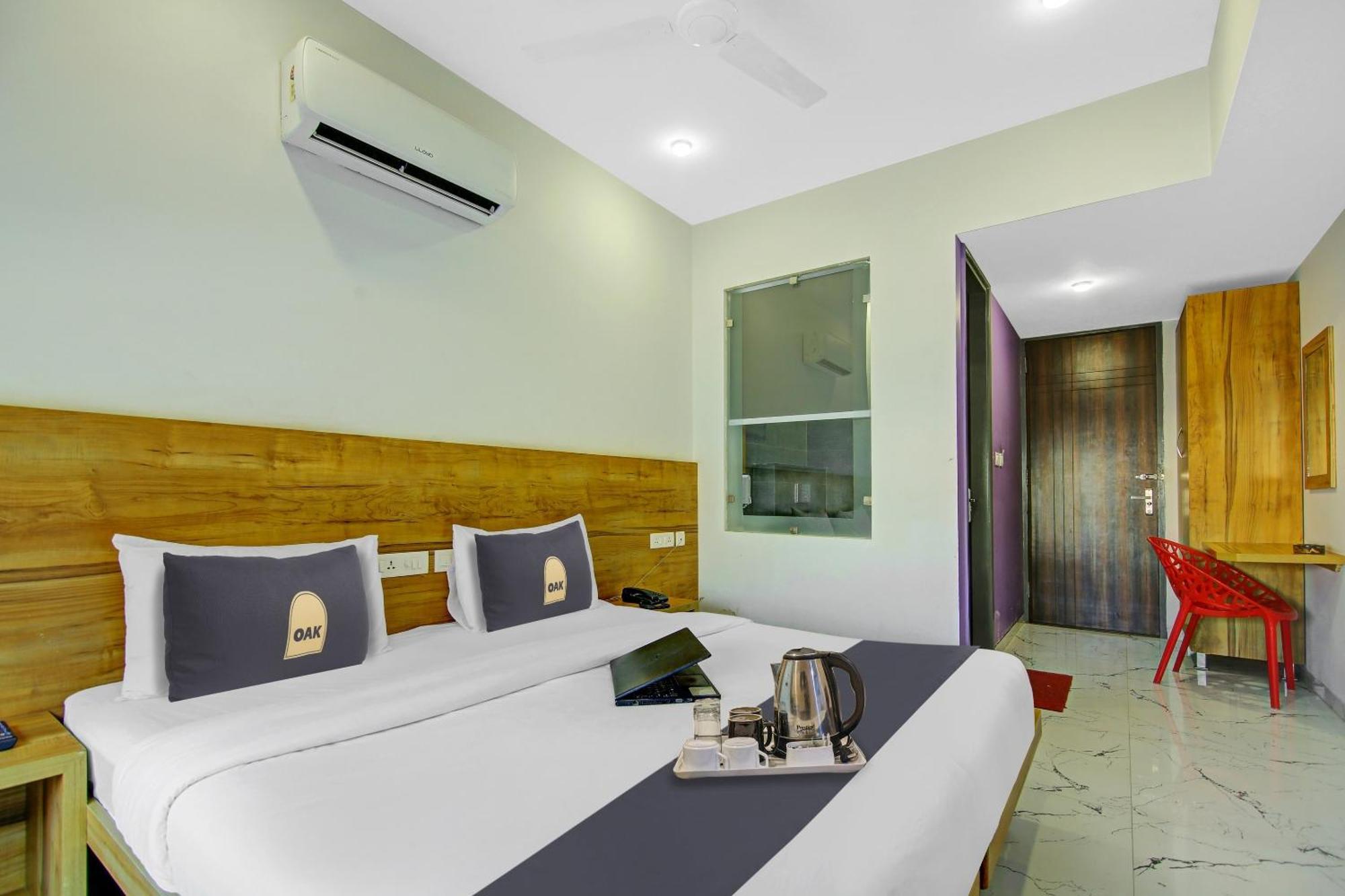 Super Townhouse Geetanjali Inn 古尔冈 外观 照片